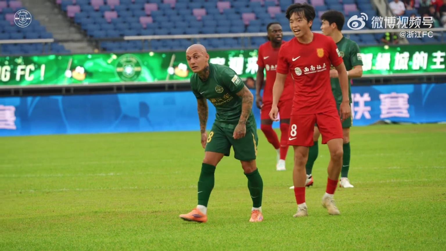  大胜三镇后戴伟浚混采区玩梗：我今天心情不好，只回答一个问题